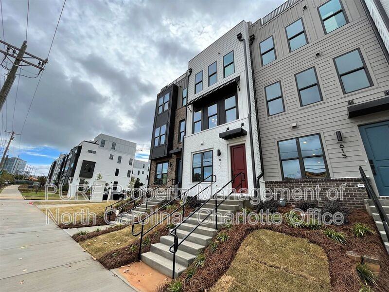 611 W Tremont Ave - Photo 3 of 32