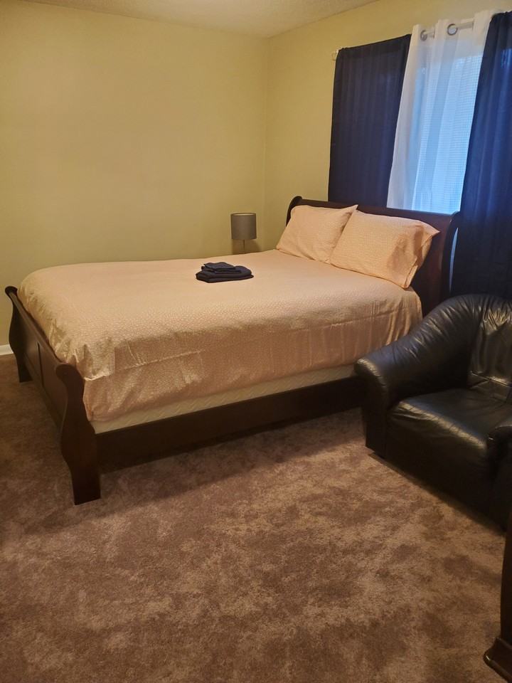 Talbot Ave & Midwinter Ave - Photo 3 of 8