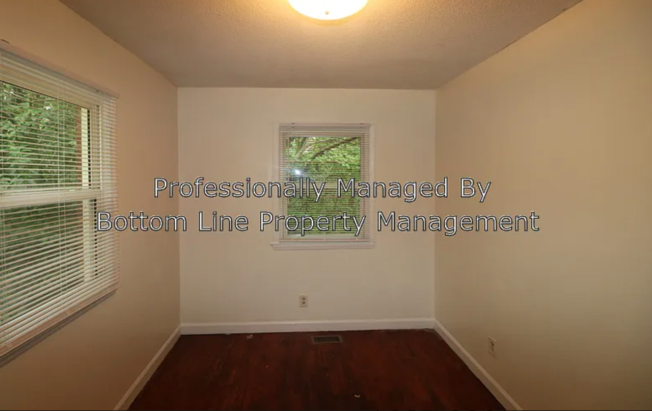 1827 Vinton St #A - Photo 2 of 6