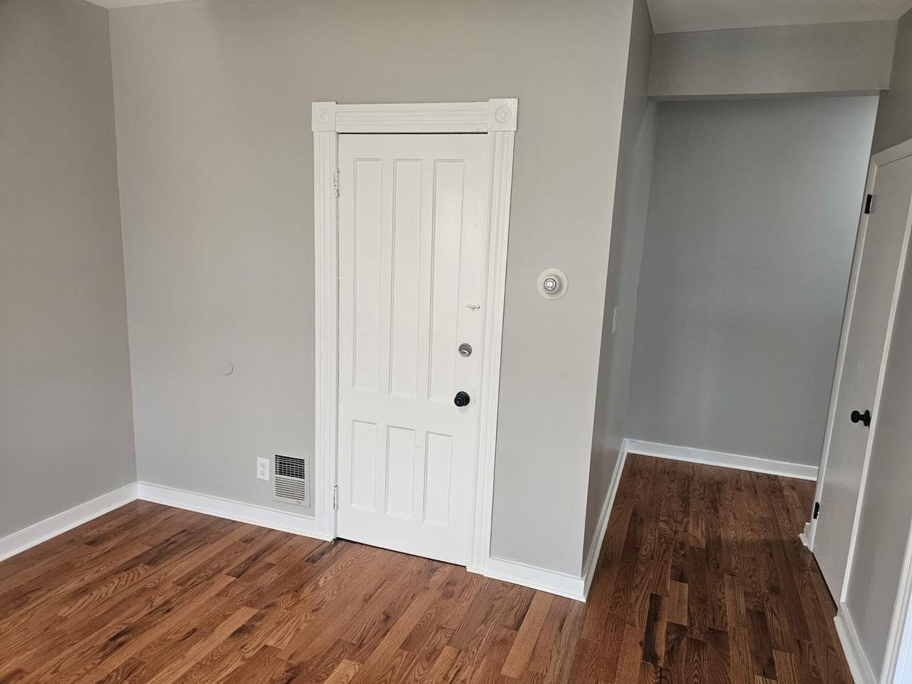 476 Brooks Street - Photo 3 of 16
