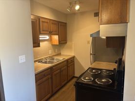 Waterloo Road 1706-1720 - Photo 1 of 1