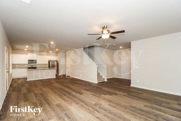 27 Grande Bay Dr - Photo 3 of 15