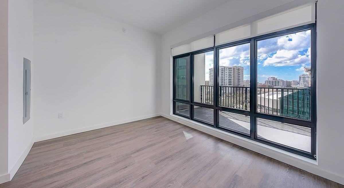 1990 Main St - Photo 3 of 20