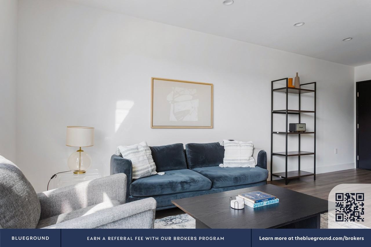 1539 Purdue Ave #1373 - Photo 5 of 39