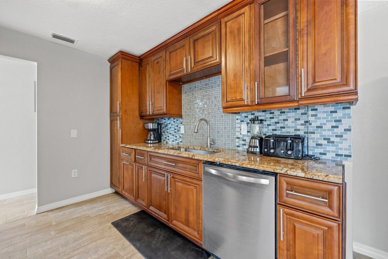 5805 N 43rd St #1244333P - Photo 5 of 16