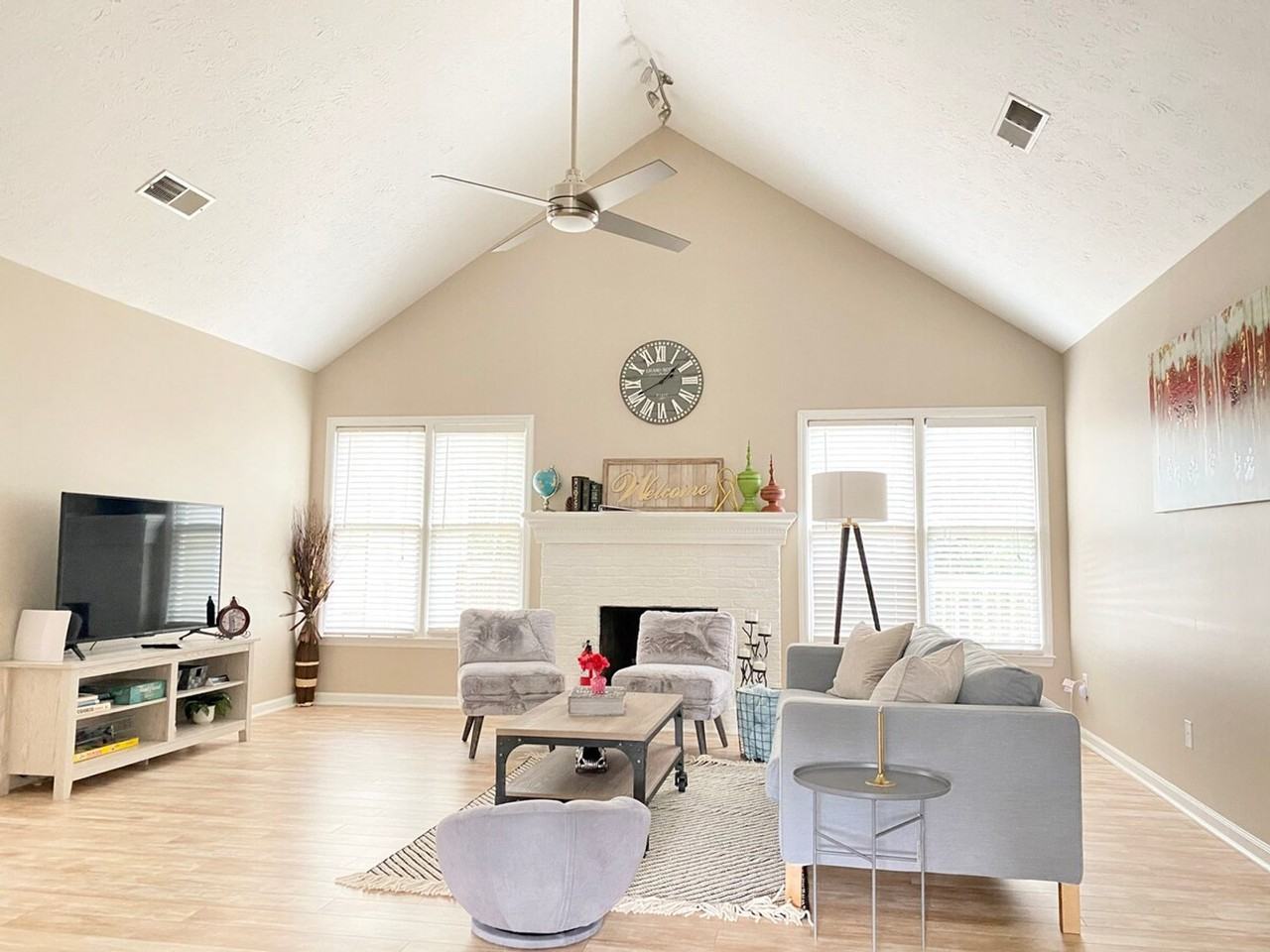 1254 Township Dr #1254393P - Photo 3 of 28