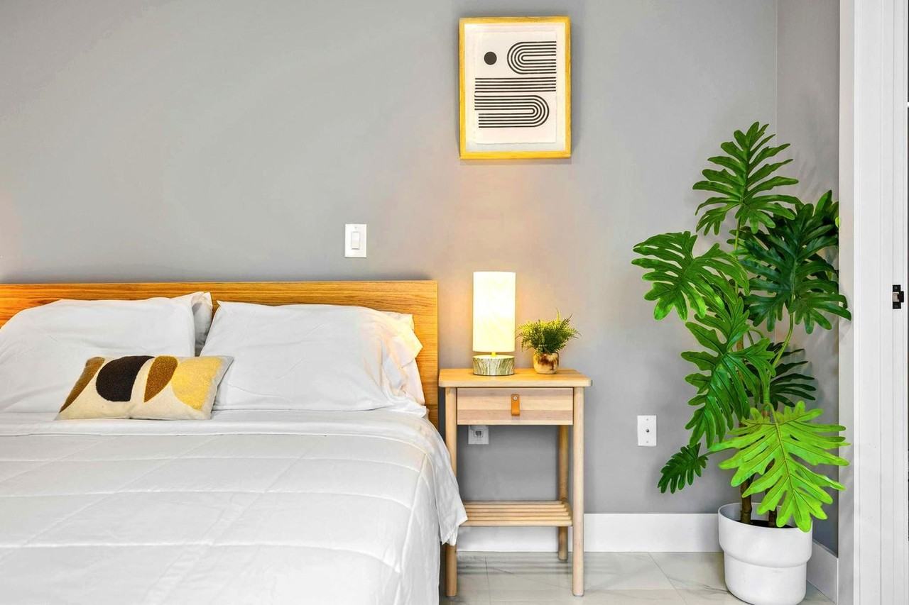 1540 Northwest 46th Street - Photo 5 of 57