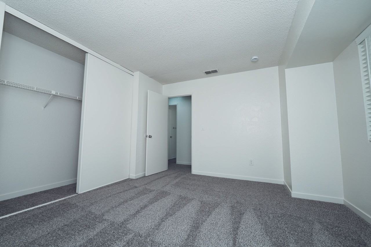 Foxworth Apartments - Photo 7 of 15