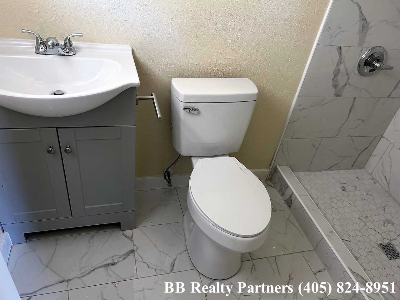 3515 E 4th St #NA - Photo 6 of 27