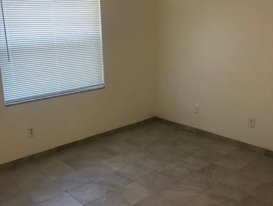 109 Fiesta Cir #NA - Photo 6 of 15