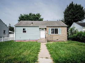 221 S Kenmore St - Photo 1 of 1