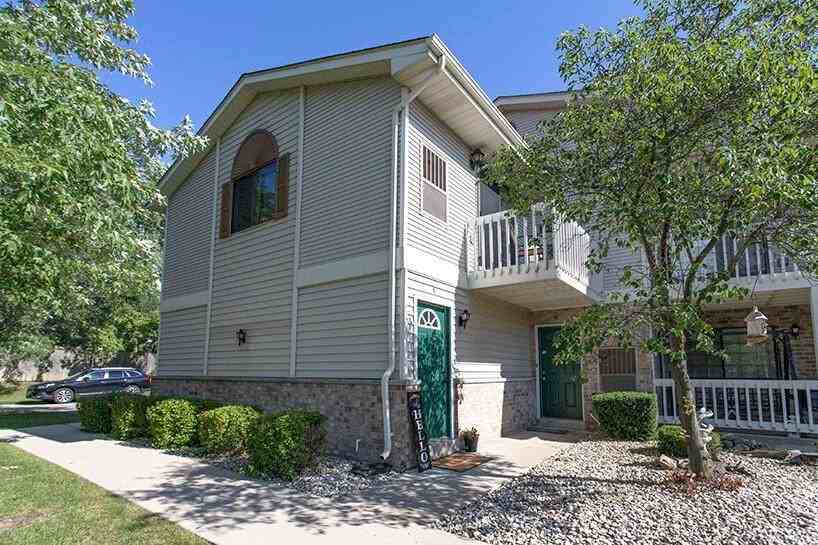 7305 98th Ave - Photo 3 of 20