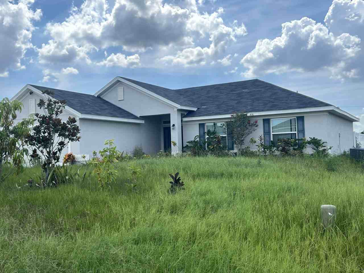 643 Desmoines Ct - Photo 3 of 19