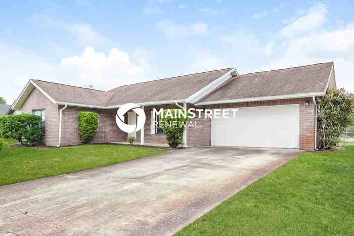 1965 Meadow Ln - Photo 2 of 15