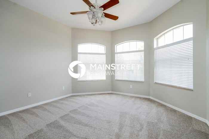 2208 Tarragon Ln - Photo 2 of 15