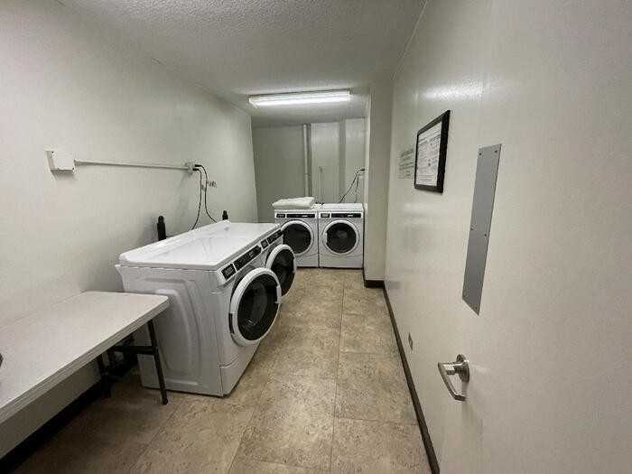 747 Amana St #105 - Photo 2 of 5