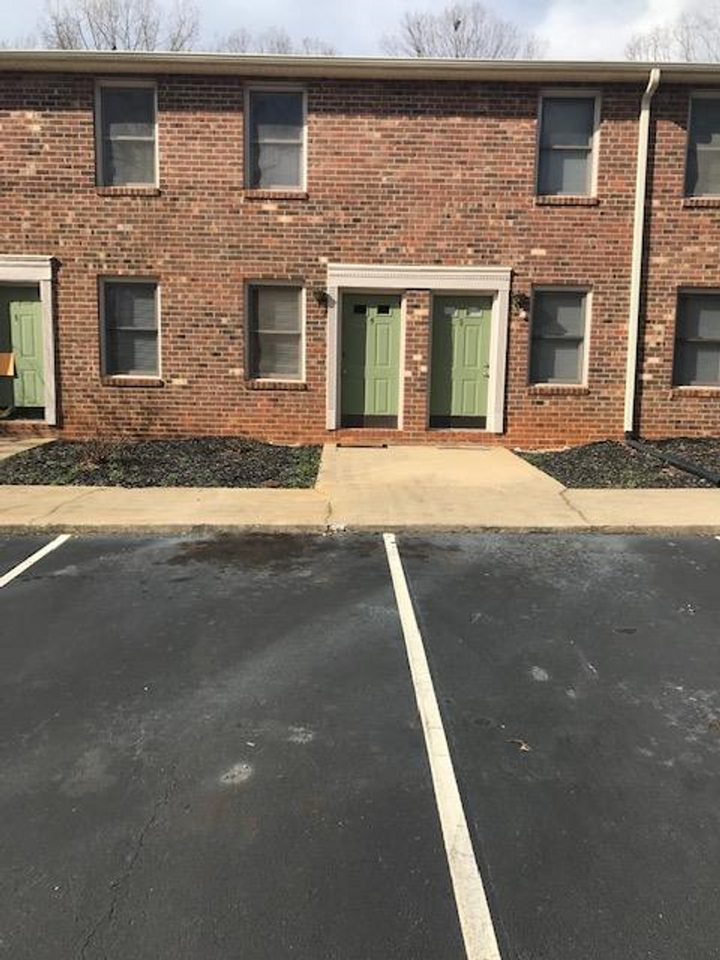 Wethington Place - Photo 2 of 10