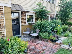 147 E Chestnut St #9 - Photo 1 of 1