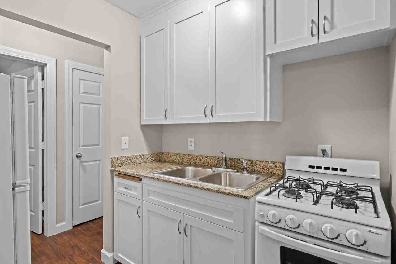 3948 5th St Ne - Photo 2 of 20