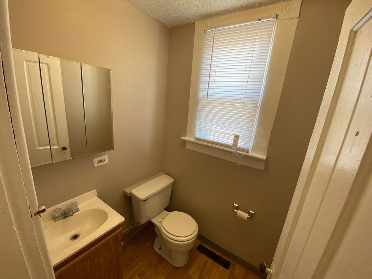 Hunter Ave 1444-1446 ONYX - Photo 4 of 32