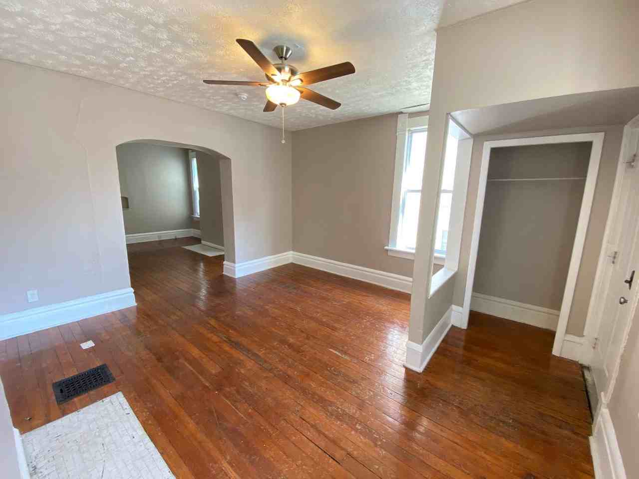 Hunter Ave 1438-1440 ONYX - Photo 2 of 35