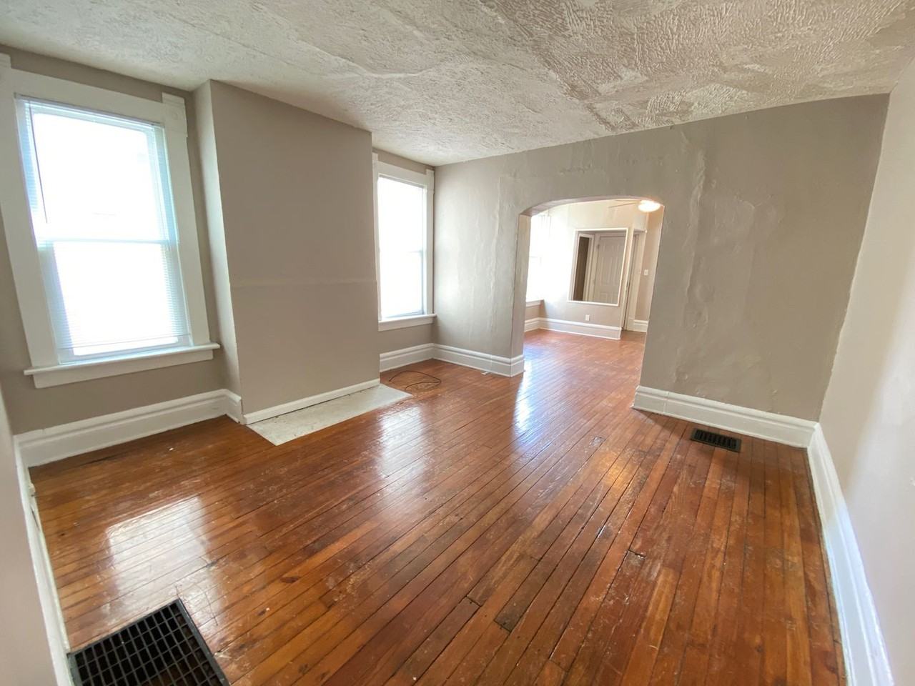 Hunter Ave 1438-1440 ONYX - Photo 5 of 35