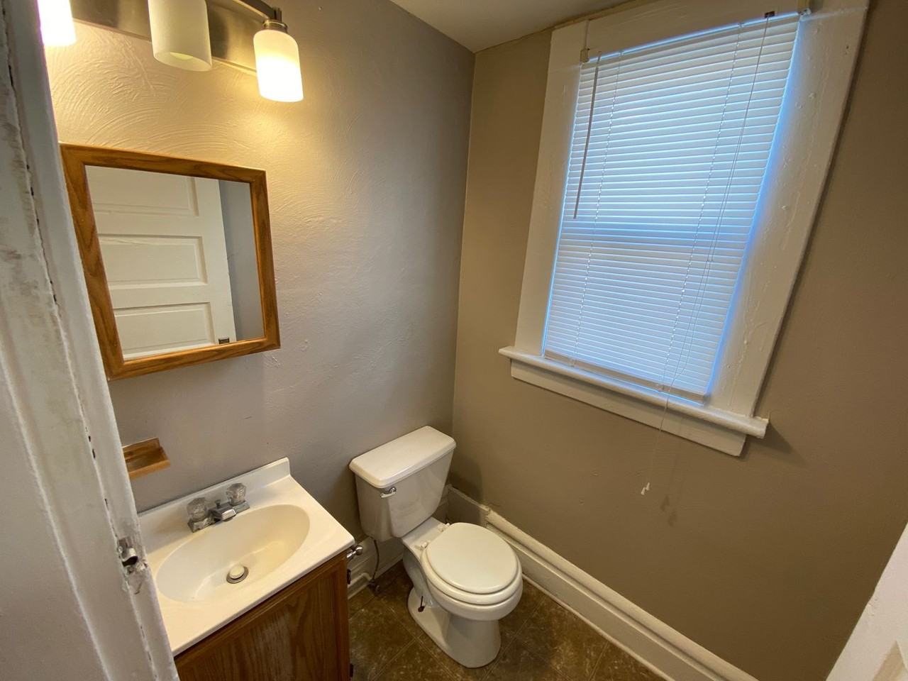 Hunter Ave 1438-1440 ONYX - Photo 7 of 35