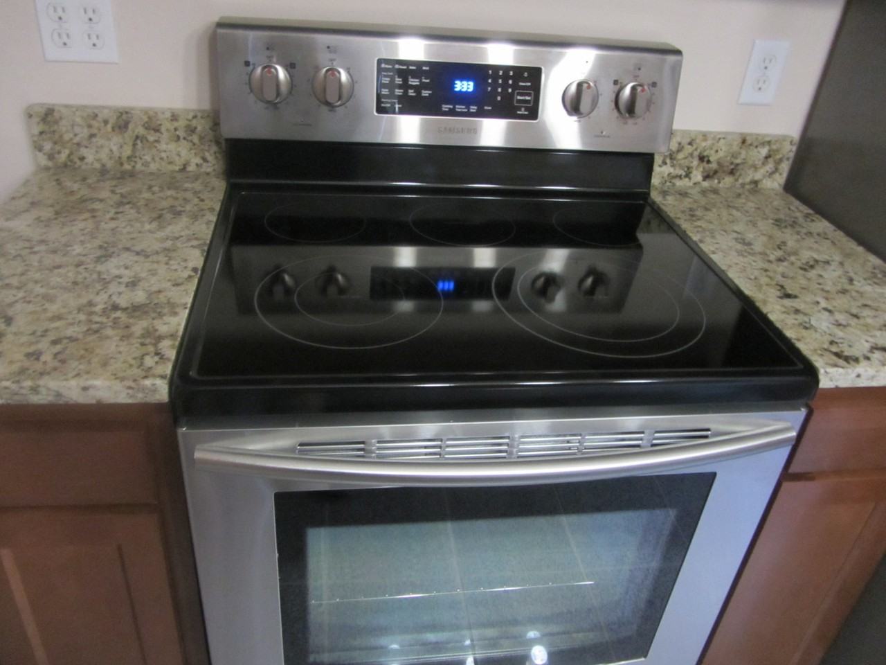 Hunter Ave 888-890 NCR - Photo 7 of 22