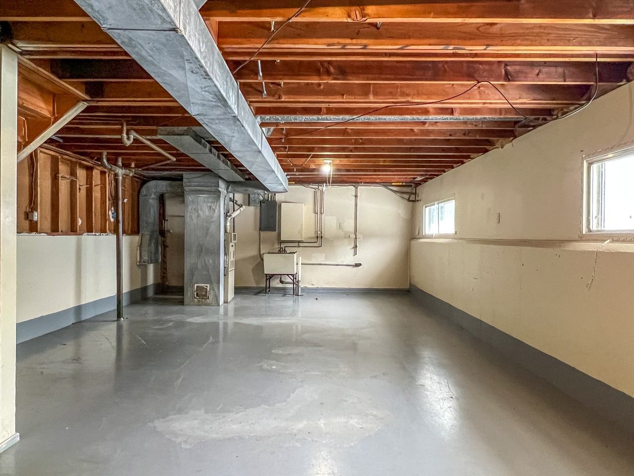 653 Hercules St - Photo 5 of 12