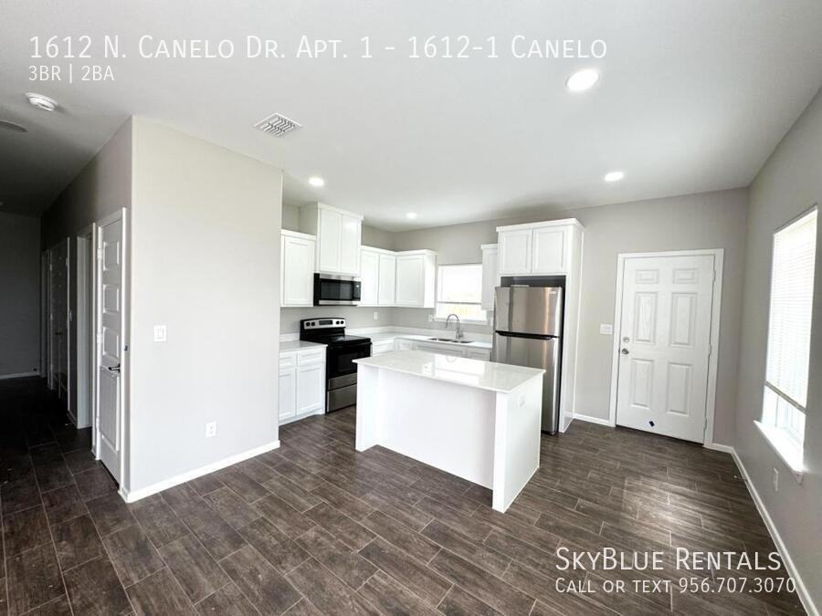 1612 N Canelo Dr Apt 1 - Photo 3 of 14