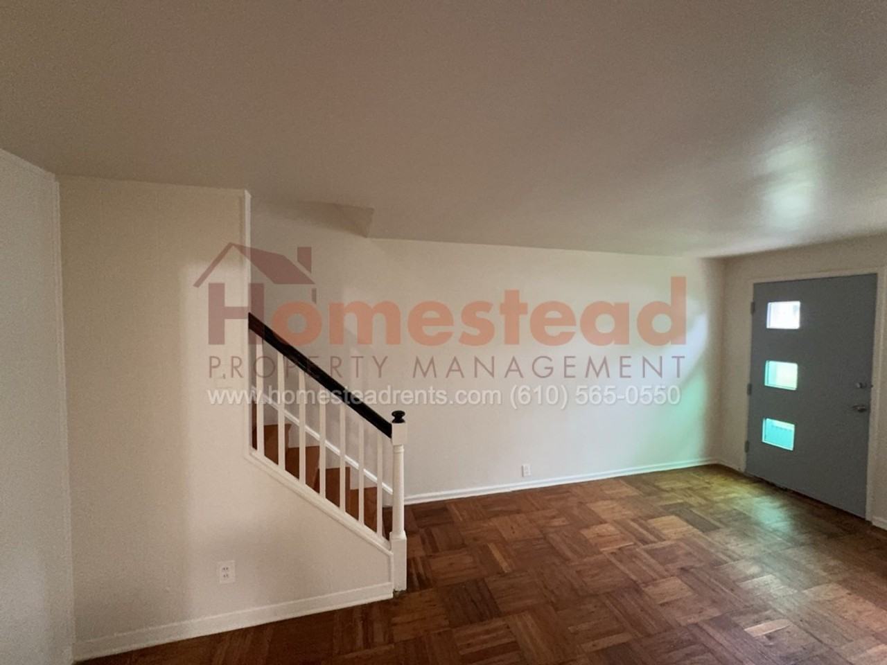 559 Wiltshire Rd - Photo 3 of 24