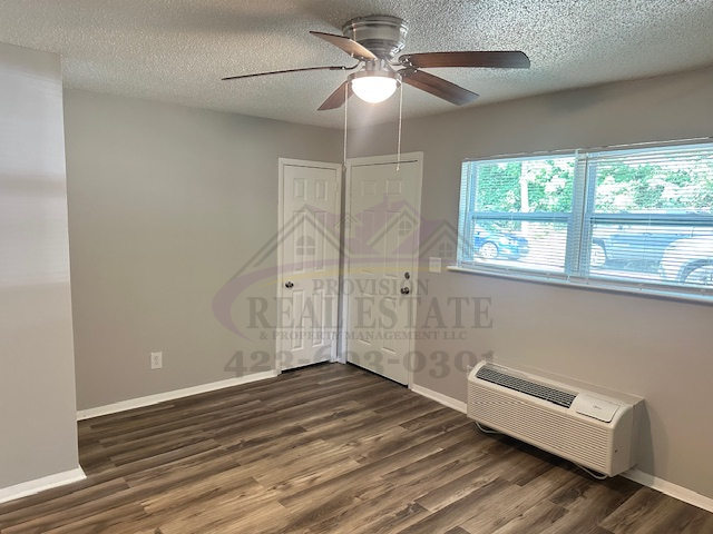 120 Wolfe St - Photo 2 of 13