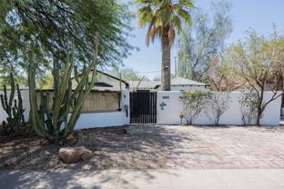 1429 E Palm Ln - Photo 1 of 1