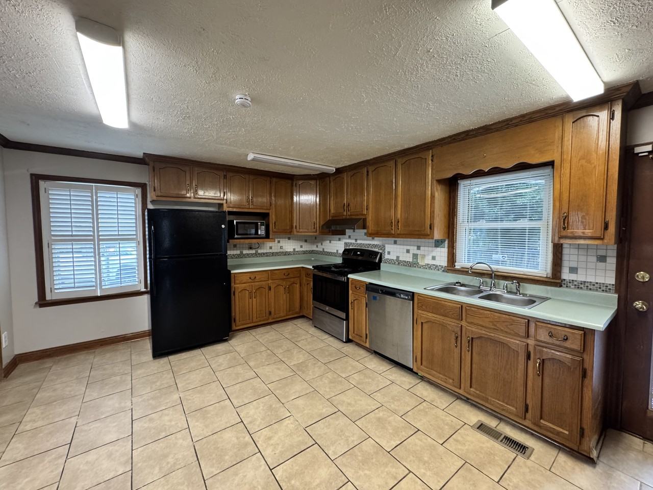 3801 Price Rd Sw - Photo 5 of 22