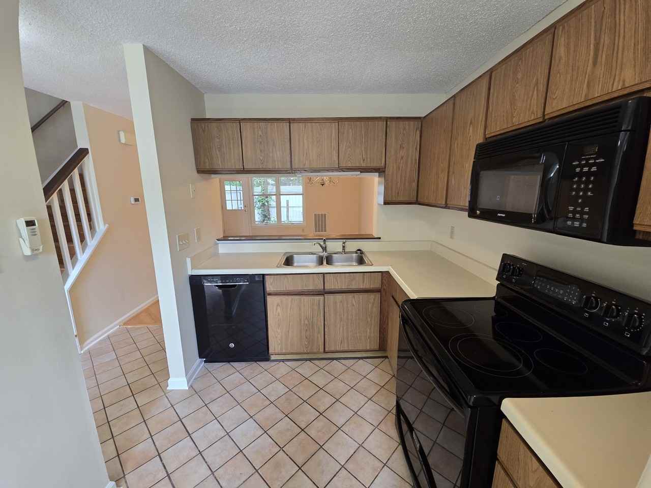 106 Saint Andrews Ln - Photo 3 of 22