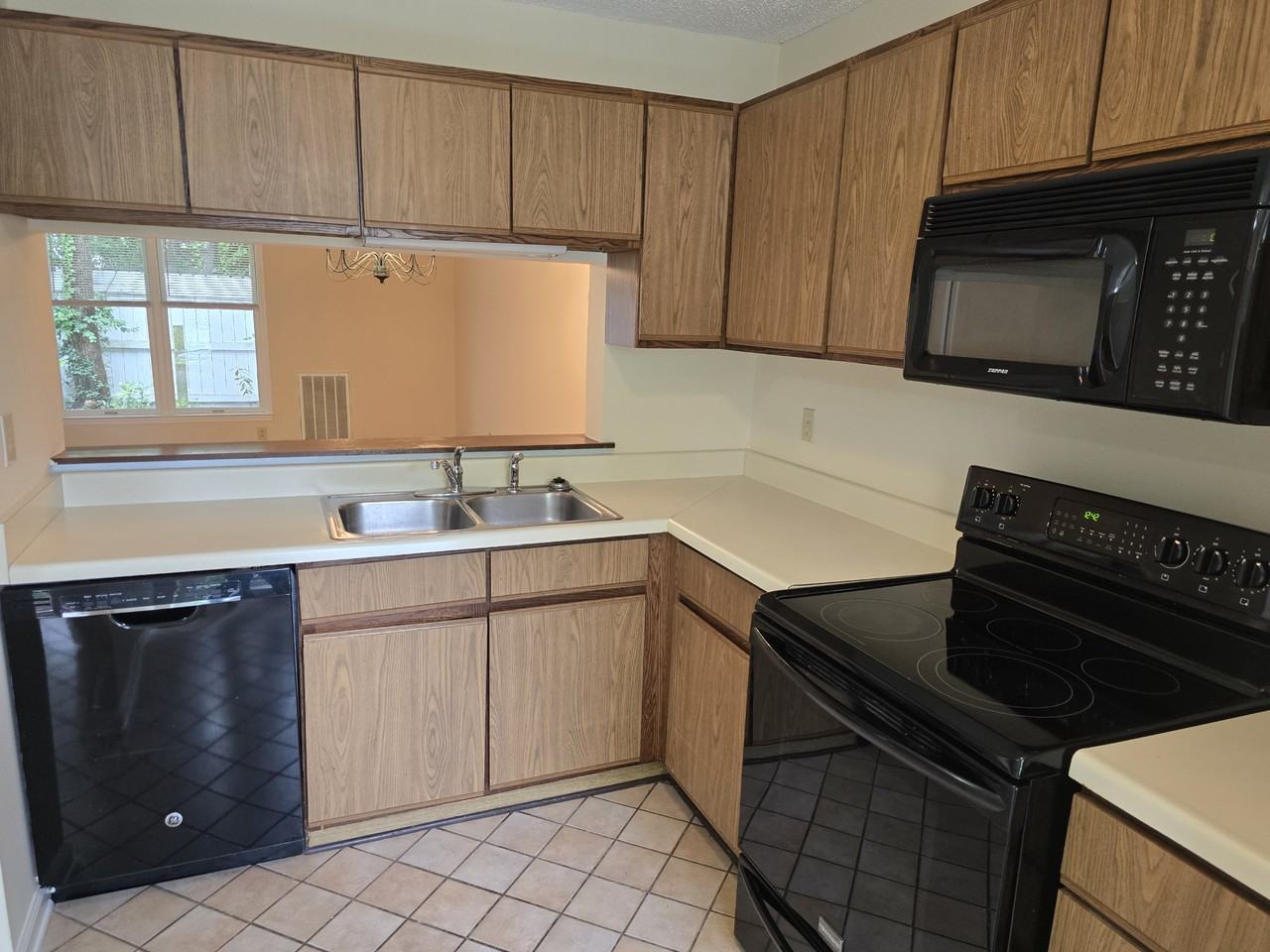 106 Saint Andrews Ln - Photo 4 of 22