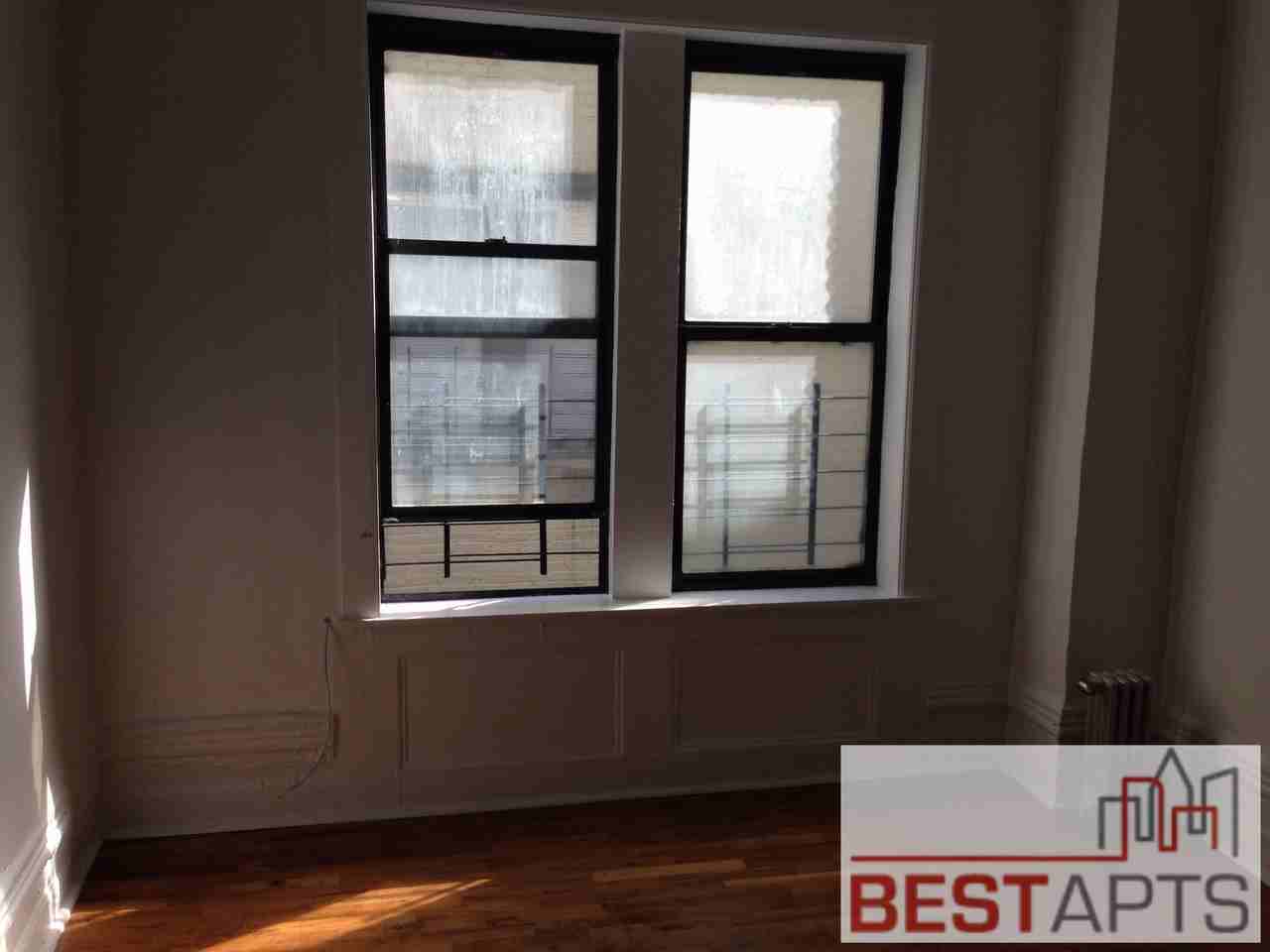 St Nicholas Ave & W 170th St #87