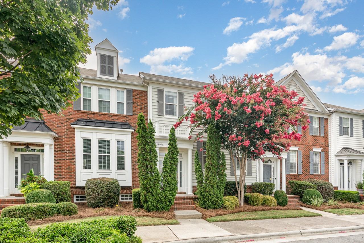 14076 Labeau Ave - Photo 2 of 23