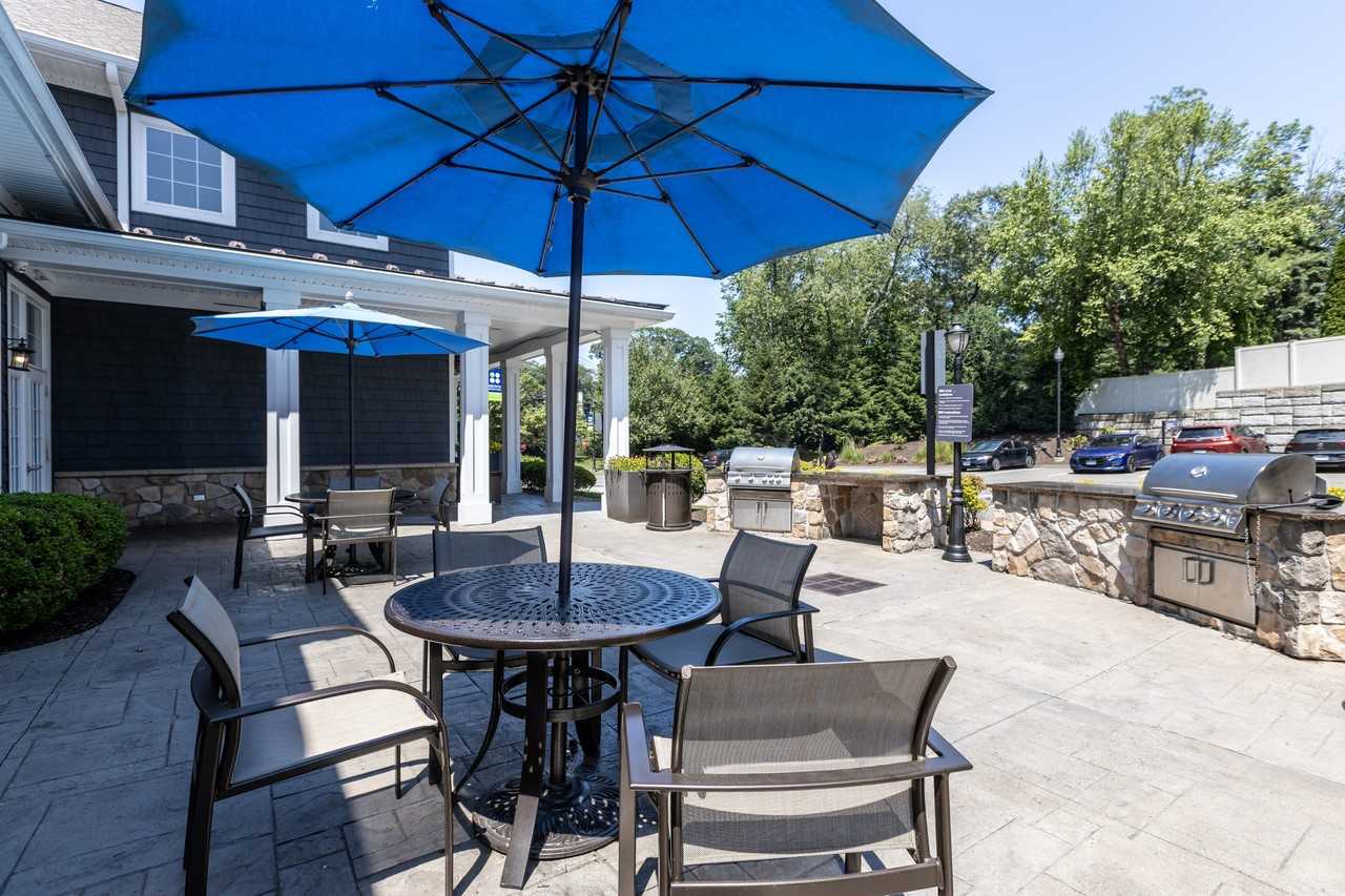 Merion Stratford Apartment Homes - Photo 3 of 18