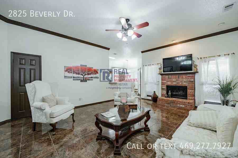 2825 Beverly Dr - Photo 5 of 25