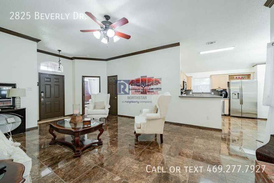 2825 Beverly Dr - Photo 6 of 25