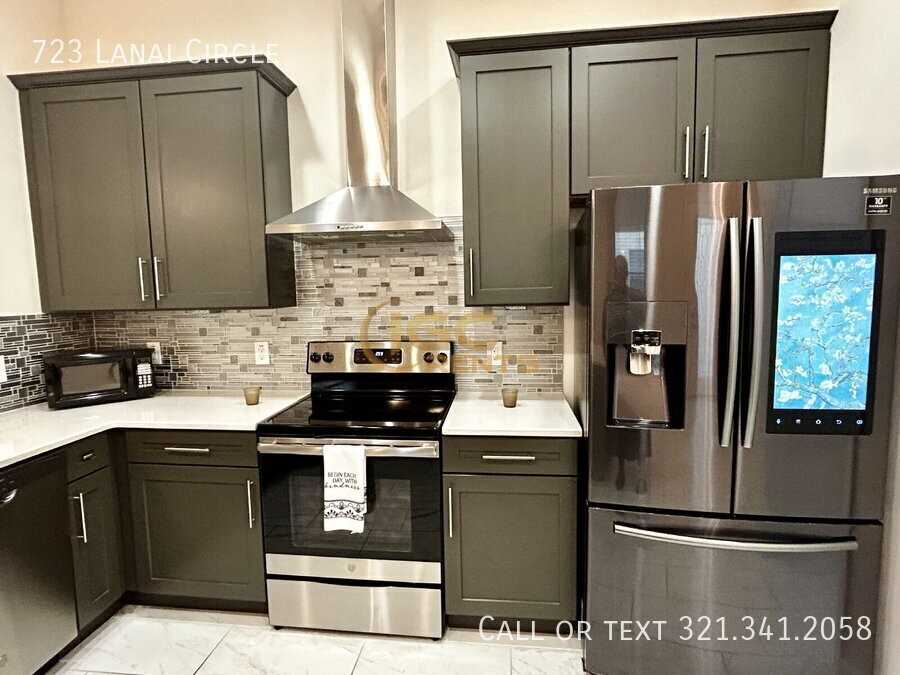 723 Lanai Cir - Photo 3 of 28