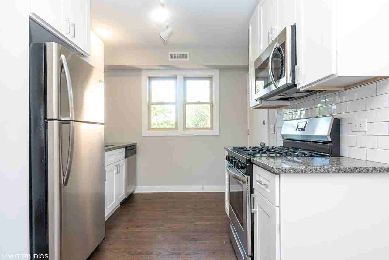 6515 N Seeley Ave - Photo 5 of 5