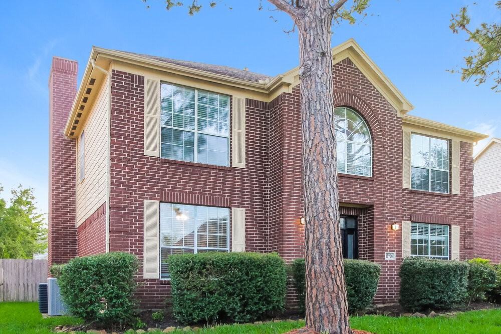 13706 Midfield Glen Ct - Photo 5 of 19