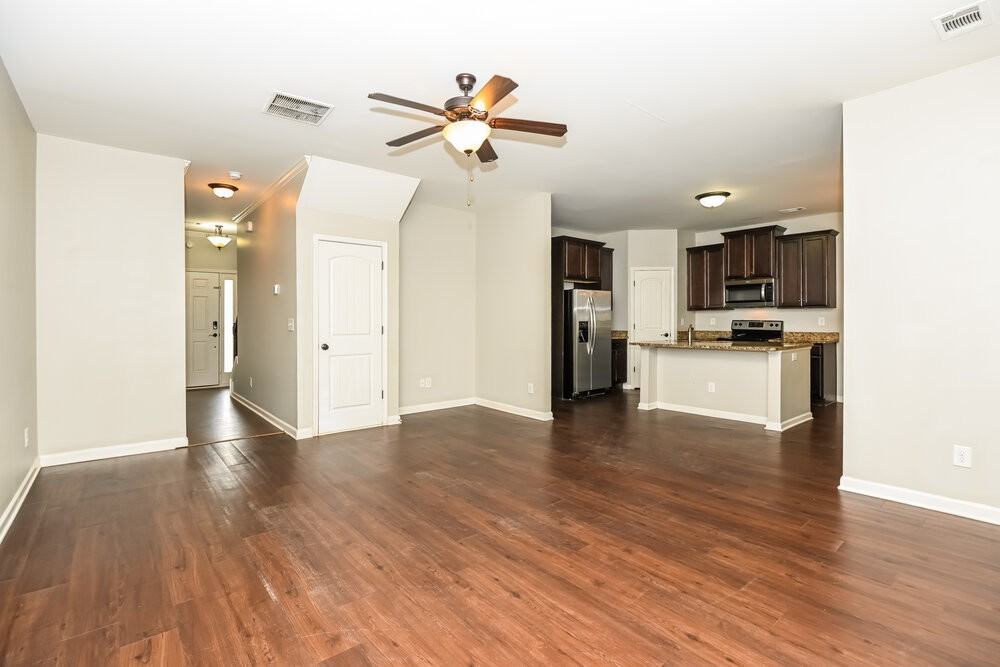 214 Bethany Manor Ct - Photo 7 of 18