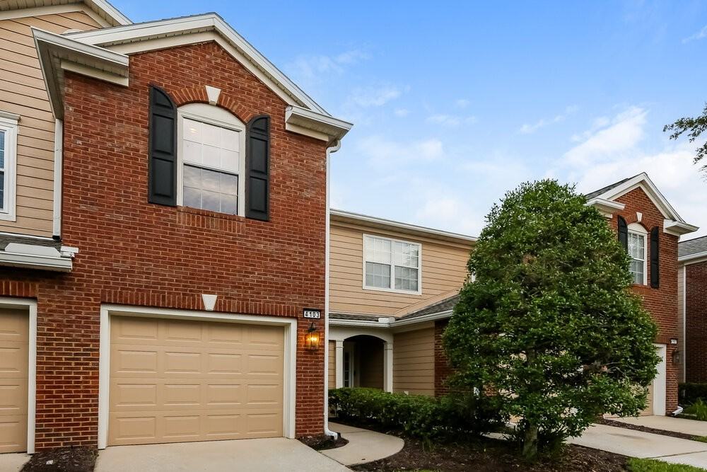 4103 Crownwood Dr - Photo 4 of 17
