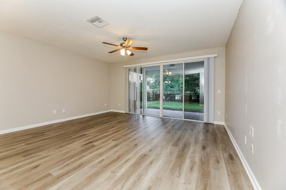 4103 Crownwood Dr - Photo 5 of 17