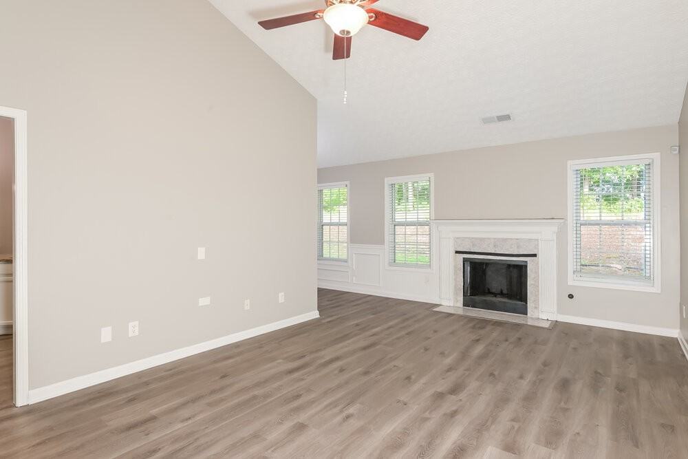 300 Windsor Brook Ln - Photo 4 of 17