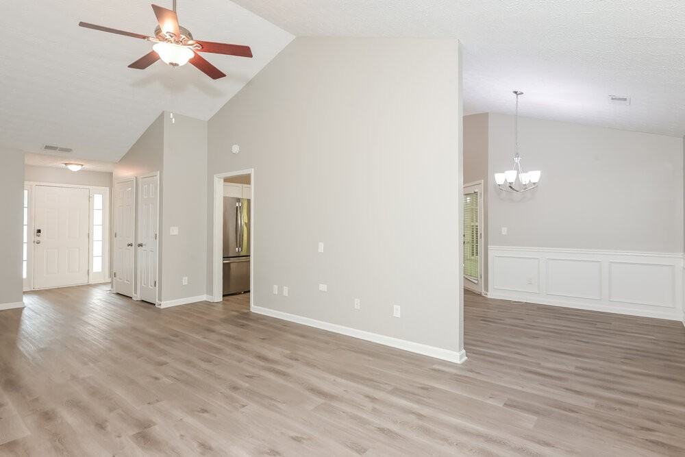 300 Windsor Brook Ln - Photo 5 of 17