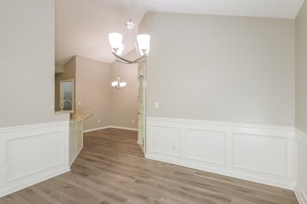300 Windsor Brook Ln - Photo 6 of 17